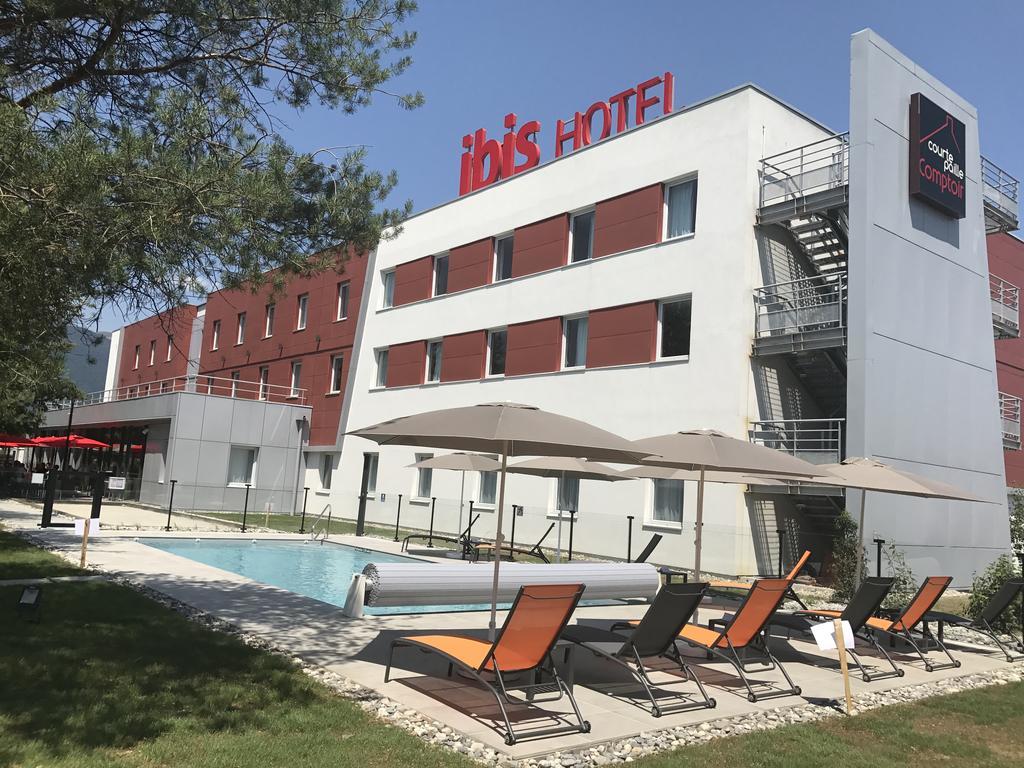 Ibis Saint-Genis-Pouilly Geneve Hotel Екстериор снимка